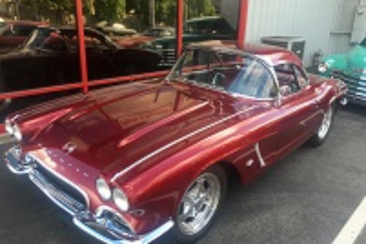 1962 Corvette thumbsize2 (7)